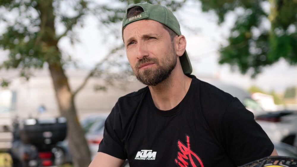 Dani Oțil revine la Red Bull Romaniacs 2026 pe motocicleta electrică Stark VARG