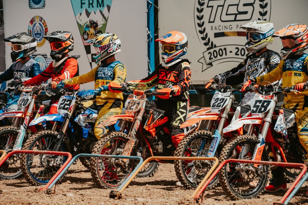 Campionatul Mondial de Motocros pentru Juniori 2026: șapte sportivi români la Jinin