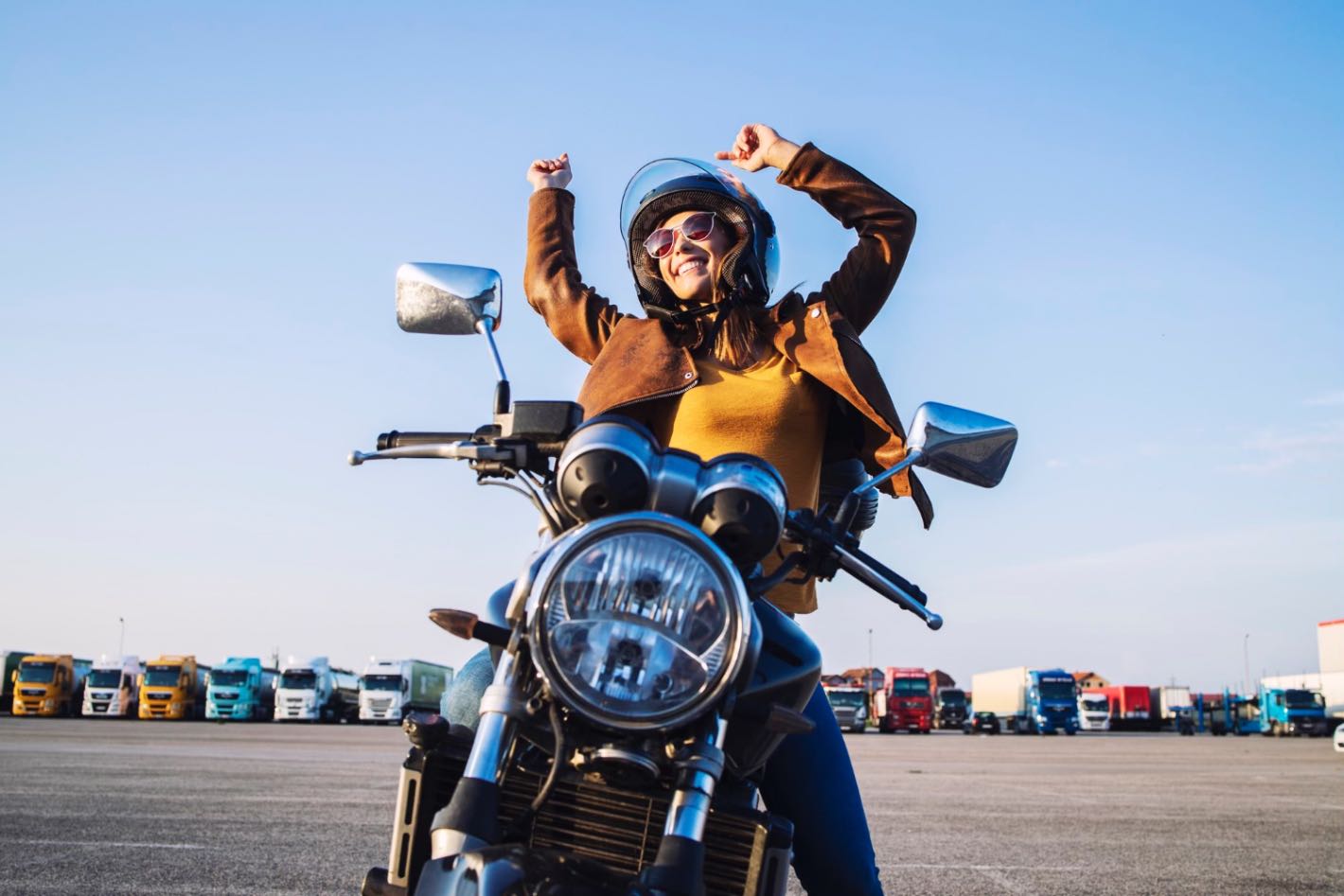 Idei de cadouri pentru motocicliști: ce apreciază cu adevărat un rider