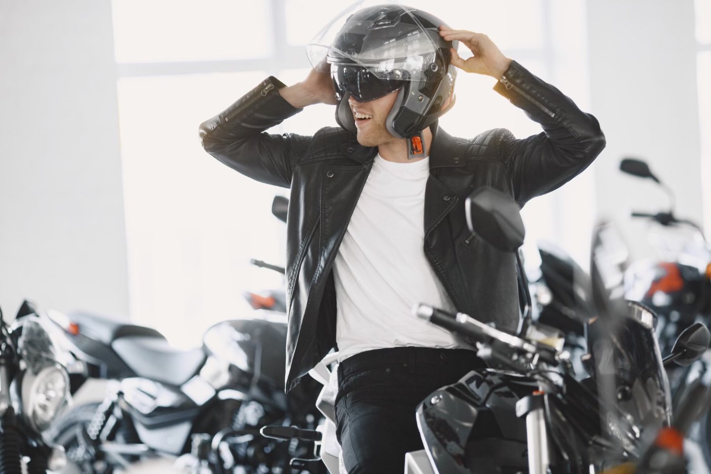 Idei de cadouri pentru motocicliști: ce apreciază cu adevărat un rider,1 - NordicaMoto