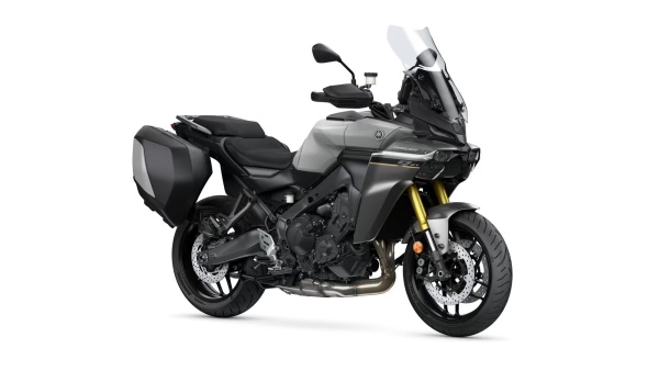 Motocicletă de stradă sau adventure pentru drumeții prin Carpați - ce aleg? 8 soluții practice pentru explorarea munților în 2026,2 - NordicaMoto