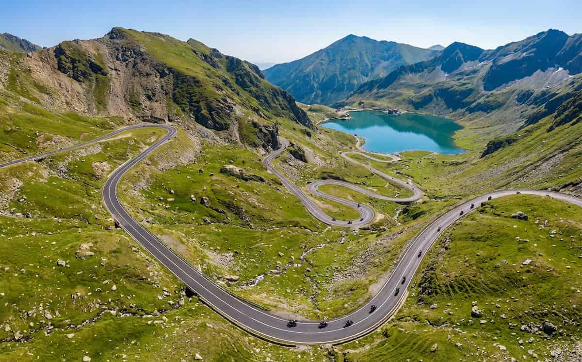 Ghid de trasee moto Rom&acirc;nia: rute de 1 zi și touring pentru motocicliști,1 - NordicaMoto