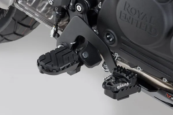 Ion Footrest Black -1