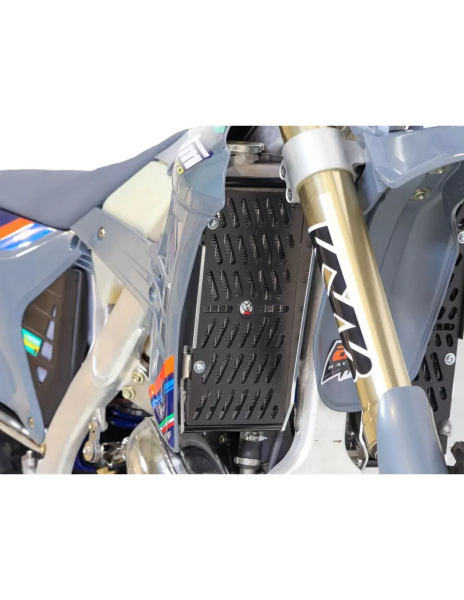 Xtrem Radiator Guard™ Rac EN250-300Es FI 2T Bk, 7, nordicamoto.ro