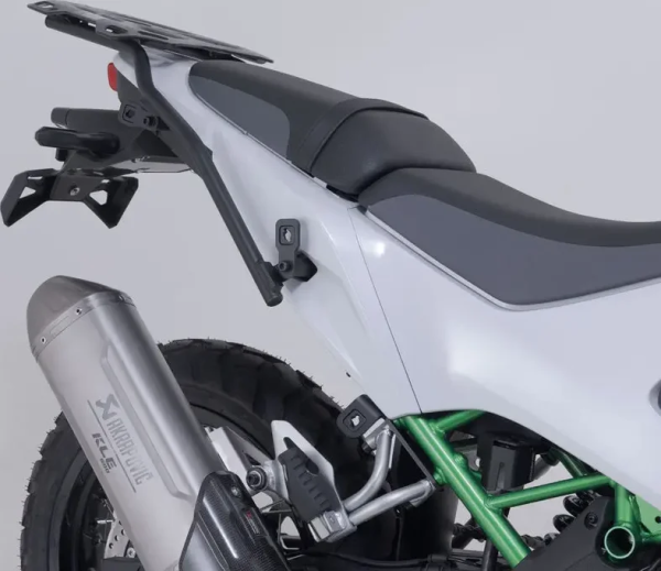 Suport lateral Pro Kle500 F – Akra Negru, 5, nordicamoto.ro