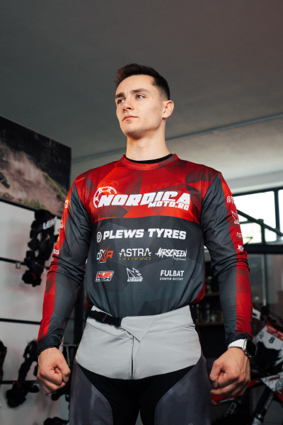 Tricou Nordica – Model 1 Roșu, 2, nordicamoto.ro