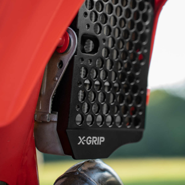 Protectii radiator X-Grip BETA RR 2024 Negru-3