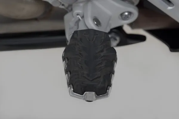 Evolution Footrest Black, Silver-191400b48cdcd8dcded443661e48a398.webp