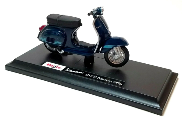 Macheta Vespa 125 ET3 Primavera (1978) Blue 1:18