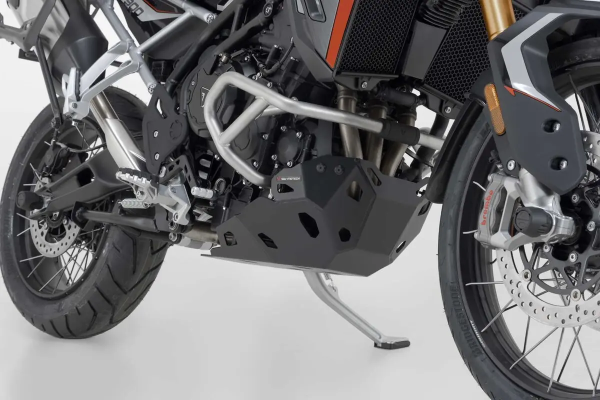 Engine Guard Black-0