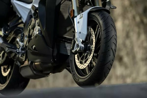 T33 Tire -7