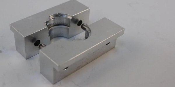 Tool cone piston position