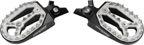 Qualifier Footpegs Black -26bee8de71558d263fa8a7904604556f.webp