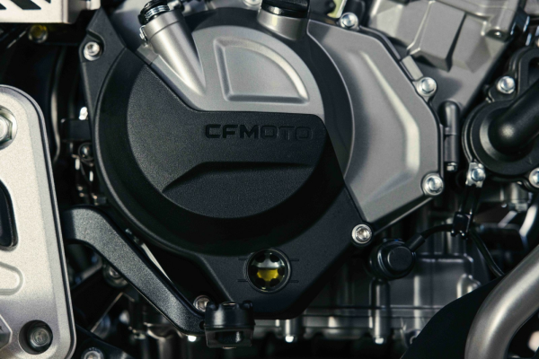 Set protectii laterale motor CFMOTO 450MT-1