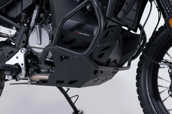 Engine Guard Black-0