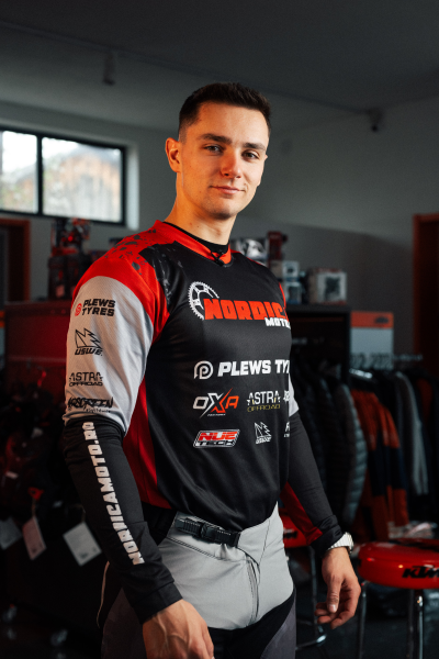 Tricou Nordica – Model 4 Gri, 5, nordicamoto.ro