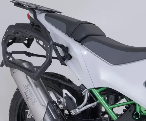 Suport lateral Pro Kle500 F – Akra Negru, 2, nordicamoto.ro