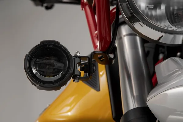 Light Mounts Black-2