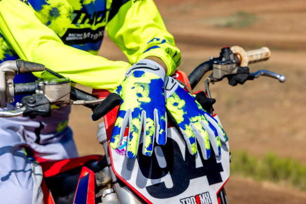 Launchmode Bleach Gloves Yellow, Purple, Black -6