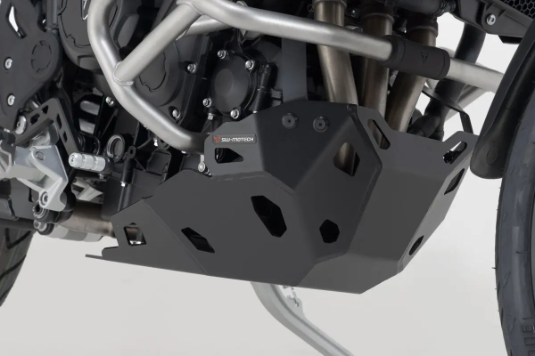 Engine Guard Black-1