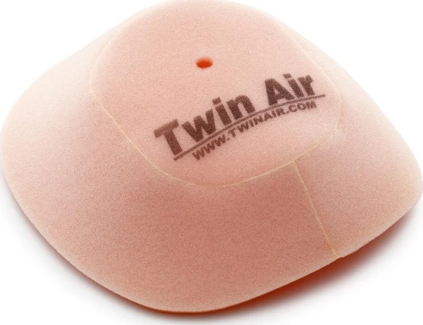 Air filter water protection