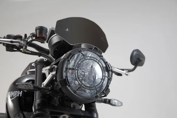 Windscreen Black-1