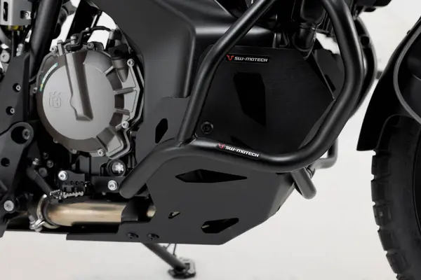 Engine Guard Black -1