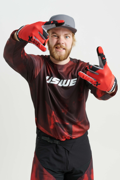 Manusi USWE Rök Off-Road Flame Red-0