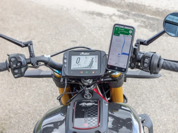 Suport telefon prindere pe ambreiaj / frână Quad Lock-1