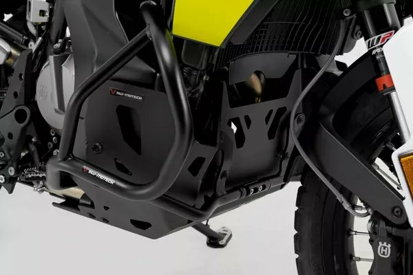 Engine Guard Black -5