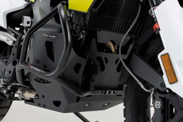 Engine Guard Black -2