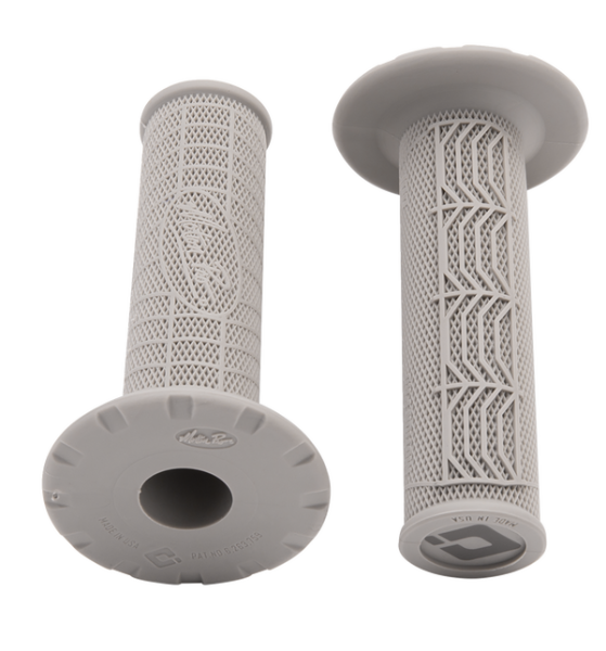 Dirtcontrol Ii Grips Gray-6bcec6e8deef3c47fc8a0af1d00cdf03.webp
