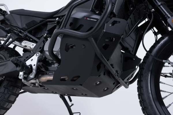 Engine Guard Black-3