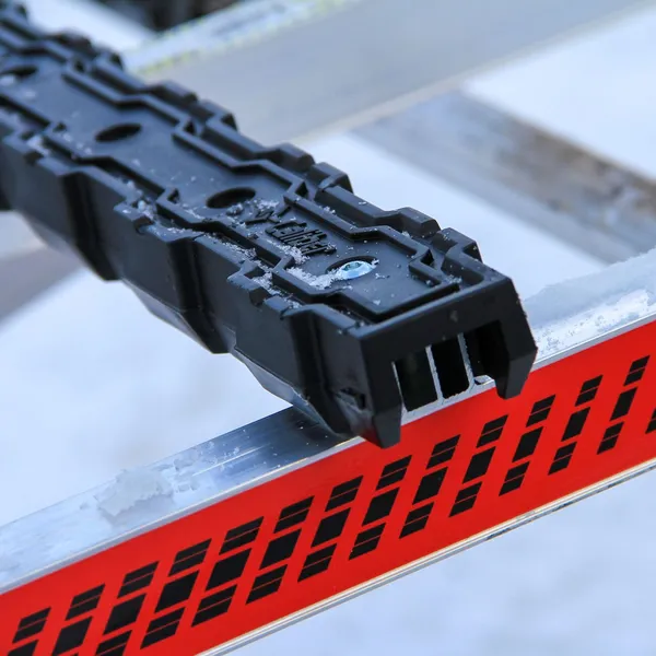 Traction Ladder Black-1