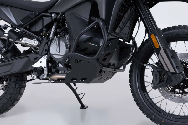 Engine Guard Black-2