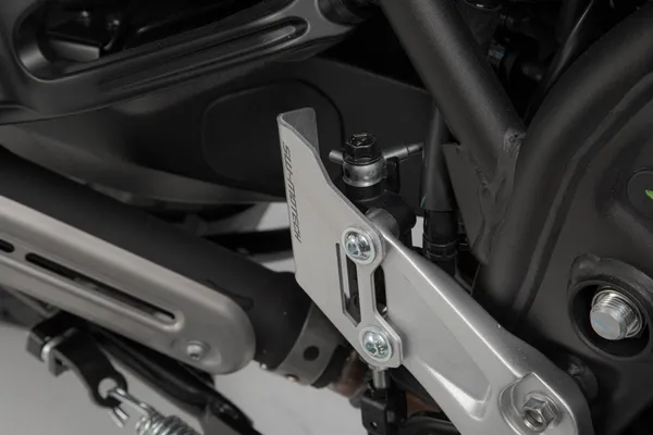 Brake Cylinder Guard Silver-0