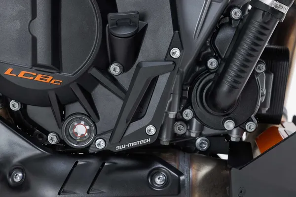 Engine Case Protector Black -1