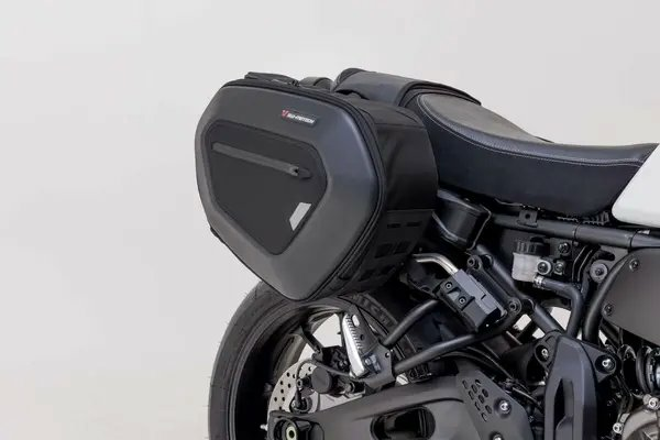 Pro Blaze Saddlebag Set Black -2
