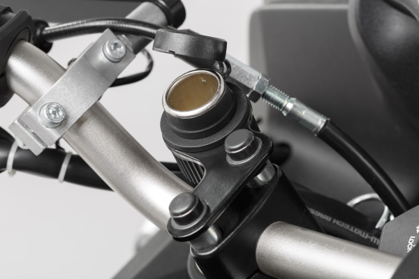 Priza pentru brichetă auto cu cablu de conectare SW-Motech EMA0010710200-2