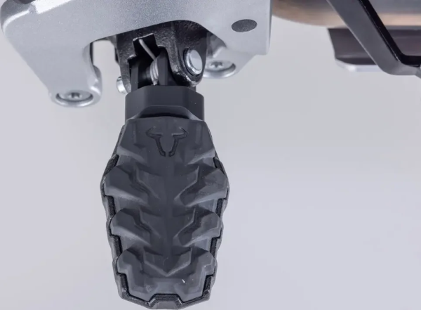 Evo Footrest Kit Black-3