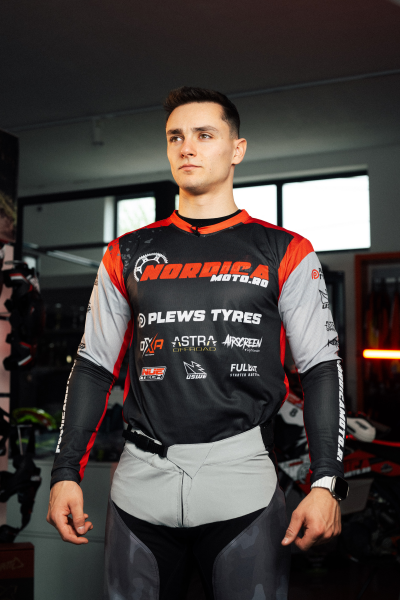 Tricou Nordica – Model 4 Gri, 2, nordicamoto.ro