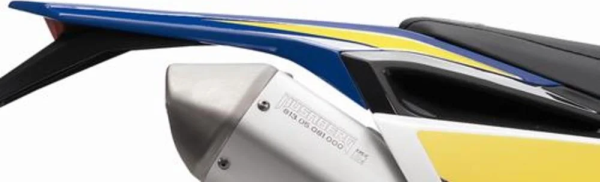 REAR FENDER BLUE          2014-0
