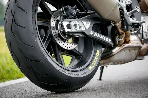 Sportsmart Mk3 Tire -1