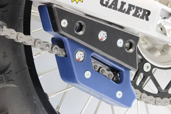 Protectie Ghidaj Lant AXP Racing GasGas/Husqvarna/KTM/Sherco Negru, 7, nordicamoto.ro