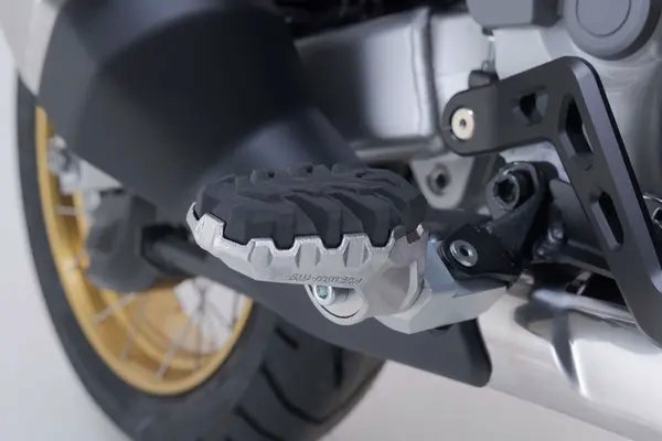 Evo Footrest Kit -9