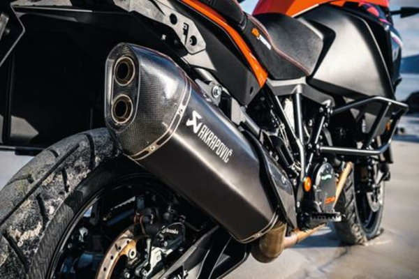 Akrapovic Slip-on Line-1