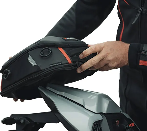 Pro Tail Bag Black-0