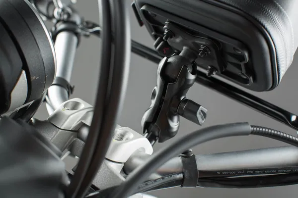 Brat pivotant pentru navigatie si suport telefon SW-Motech CPA0042418000B-0