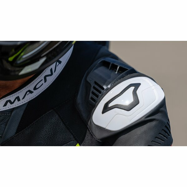 Combinezon de piele 1 piesa MACNA CHROMIQ 46 Negru/Rosu-8