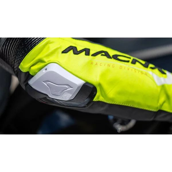 Combinezon de piele 1 piesa MACNA CHROMIQ 46 Negru/Rosu, 12, nordicamoto.ro